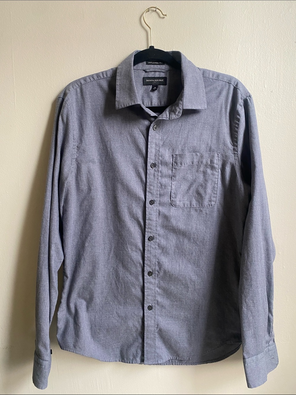 Banana Republic Men's Slate-Gray Long-Sleeve Button-Up Shirt